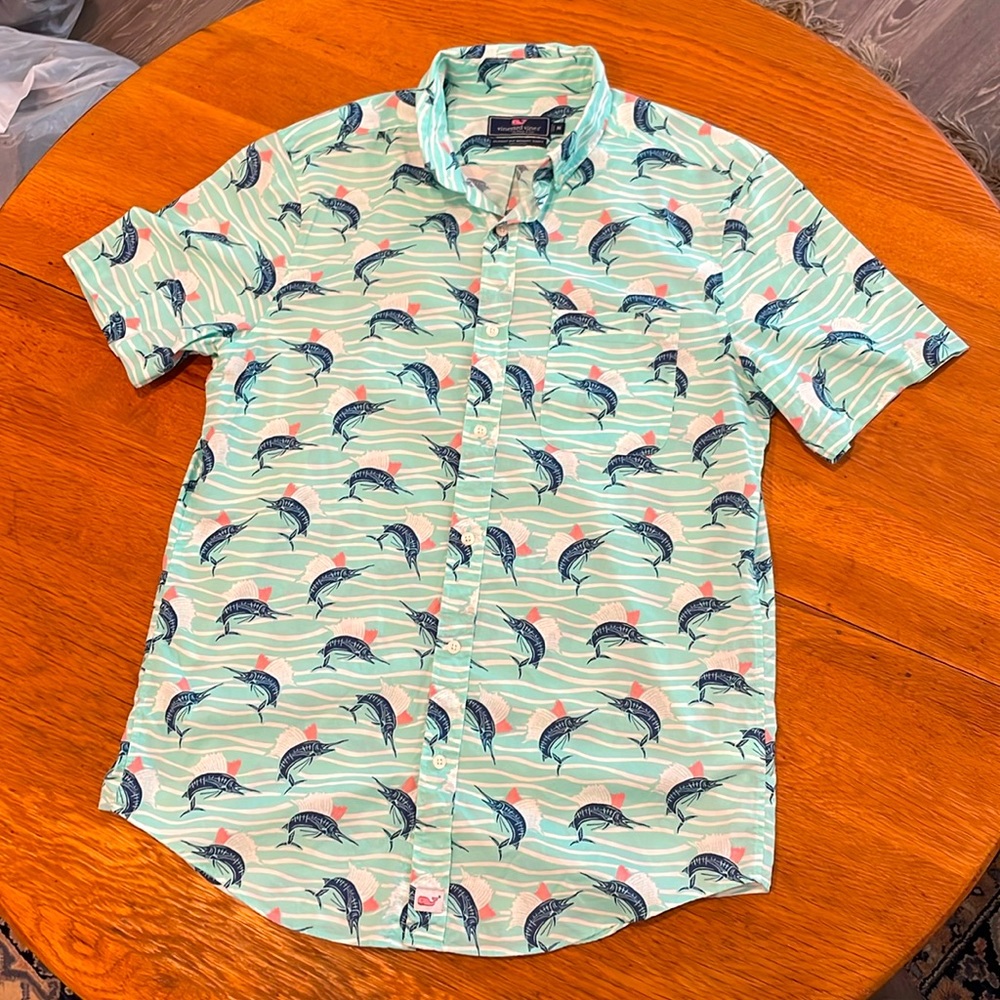 Vineyard Vines classic fit Murray shirt short sleeve button up men’s M sailfish